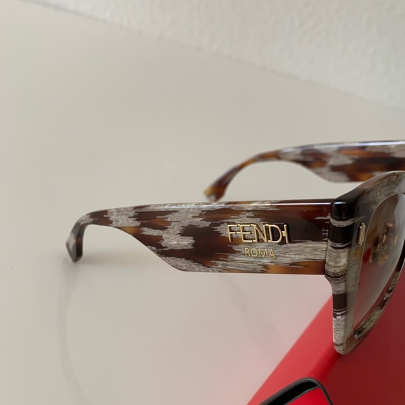 Fendi Sunglasses, New main image 5